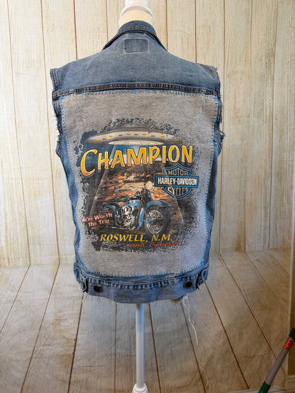 Harley-Davidson Denim Vest with Roswell NM Back Graphic | Size Medium